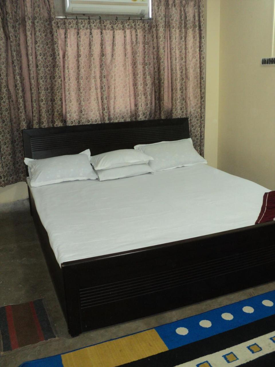 Royal Guest House Calcutta Extérieur photo