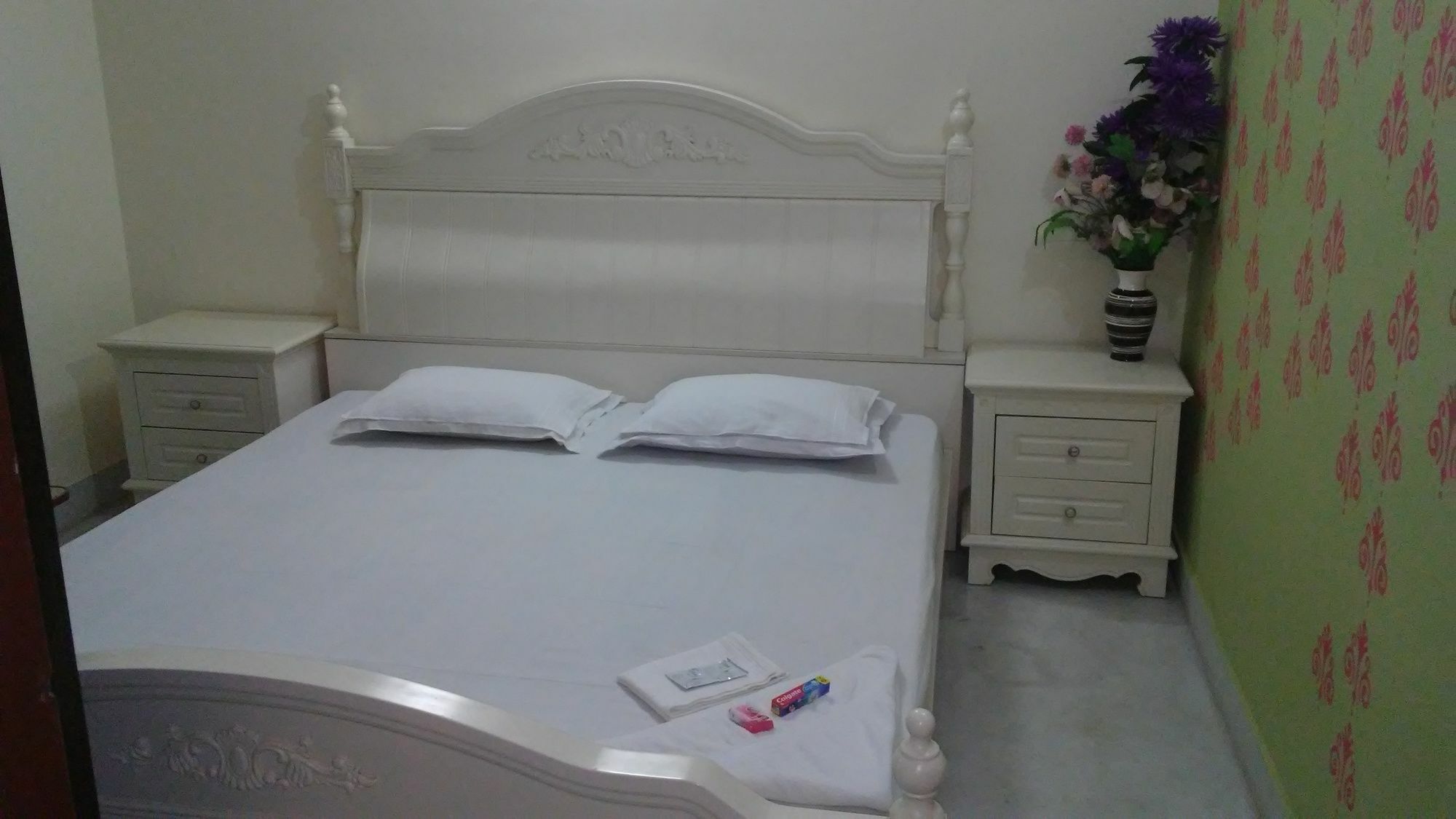 Royal Guest House Calcutta Extérieur photo